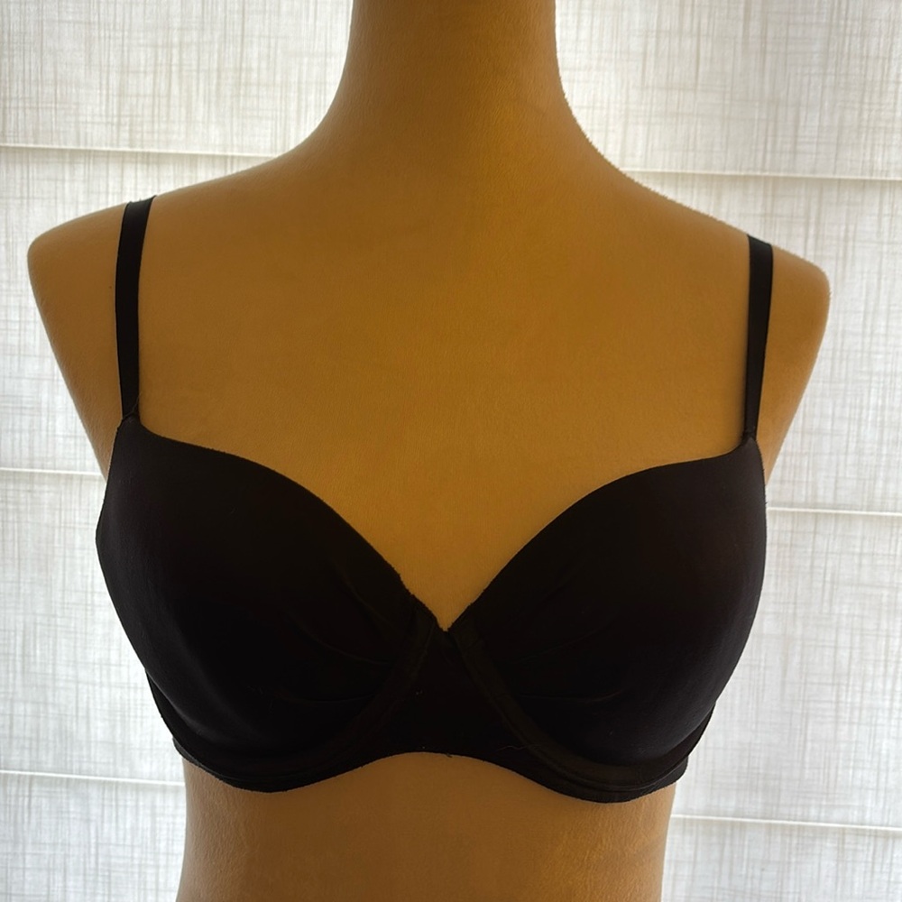 Victoria's Secret Body By Victoria Lined Demi Demi-Buste black 36B great cond!